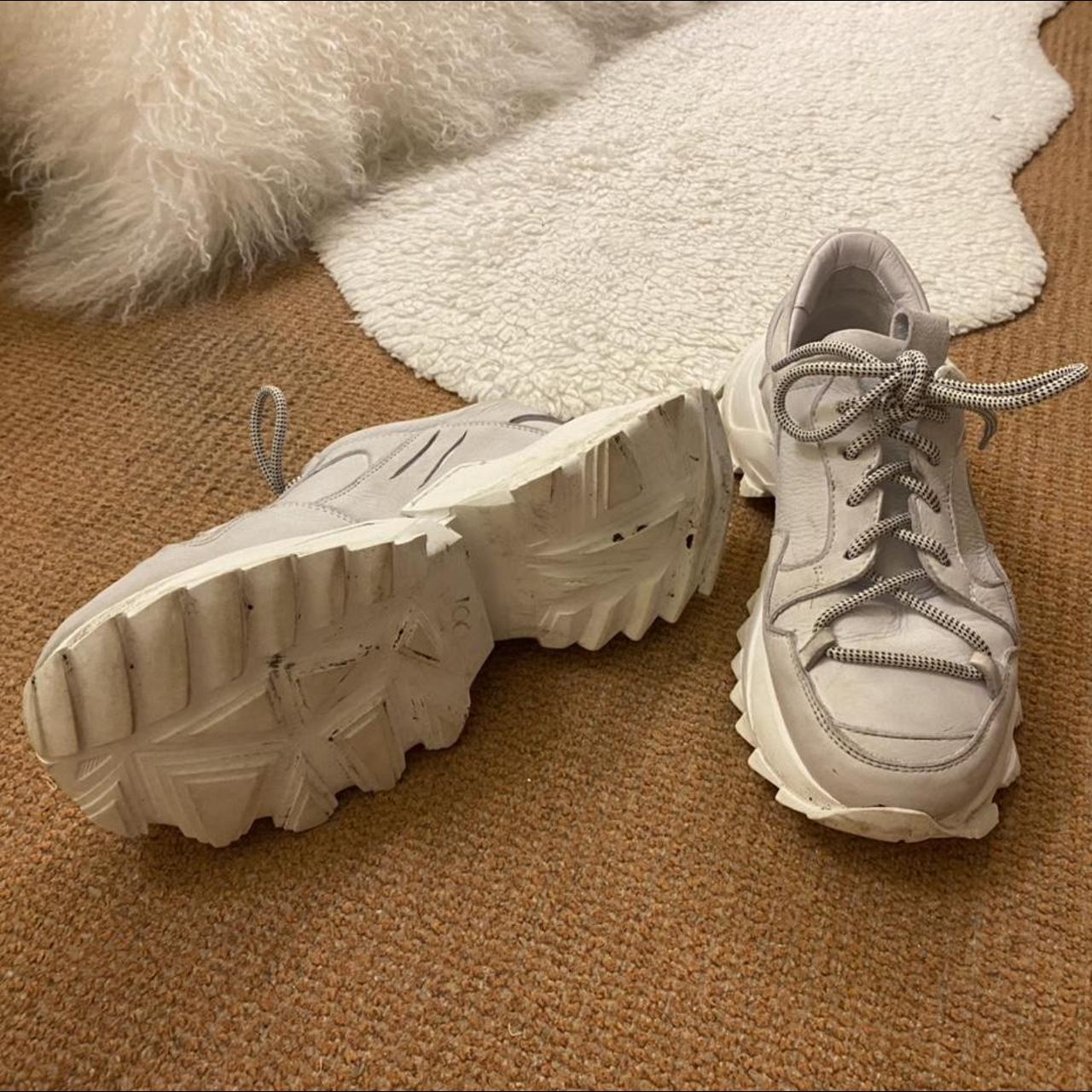 Product Image 3 - amazing condition
white leather trainers
uk size