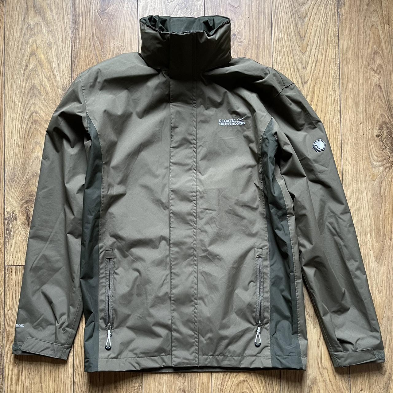 Never worn Waterproof Size S/M Colour: olive - Depop