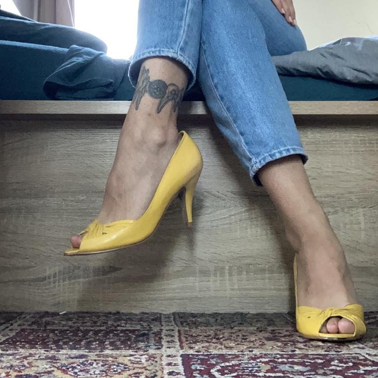 🍋 Lemon Yellow Heels yellow leather Nude... Depop