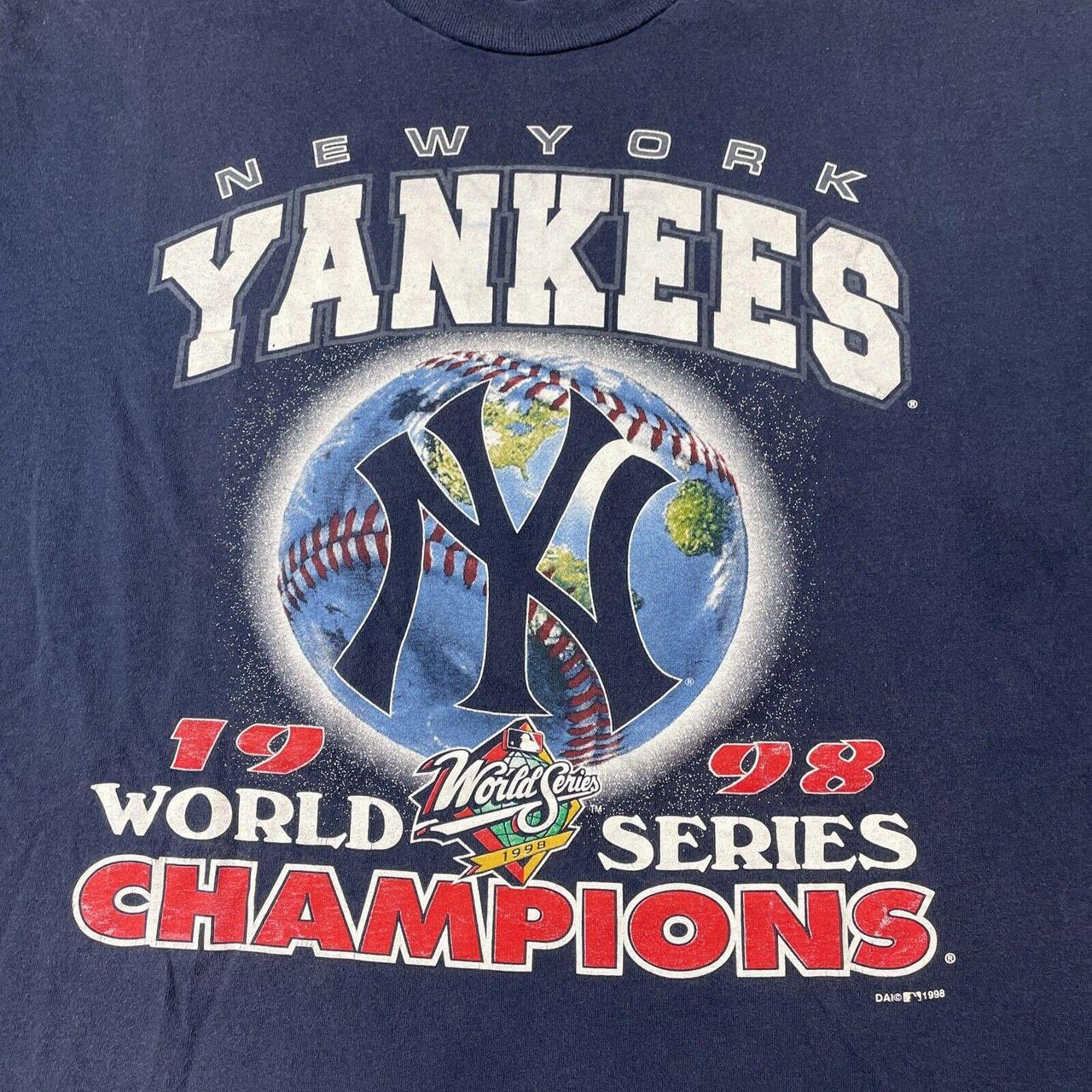 Vintage 1998 NY Yankees Sweatshirt . Like new - Depop