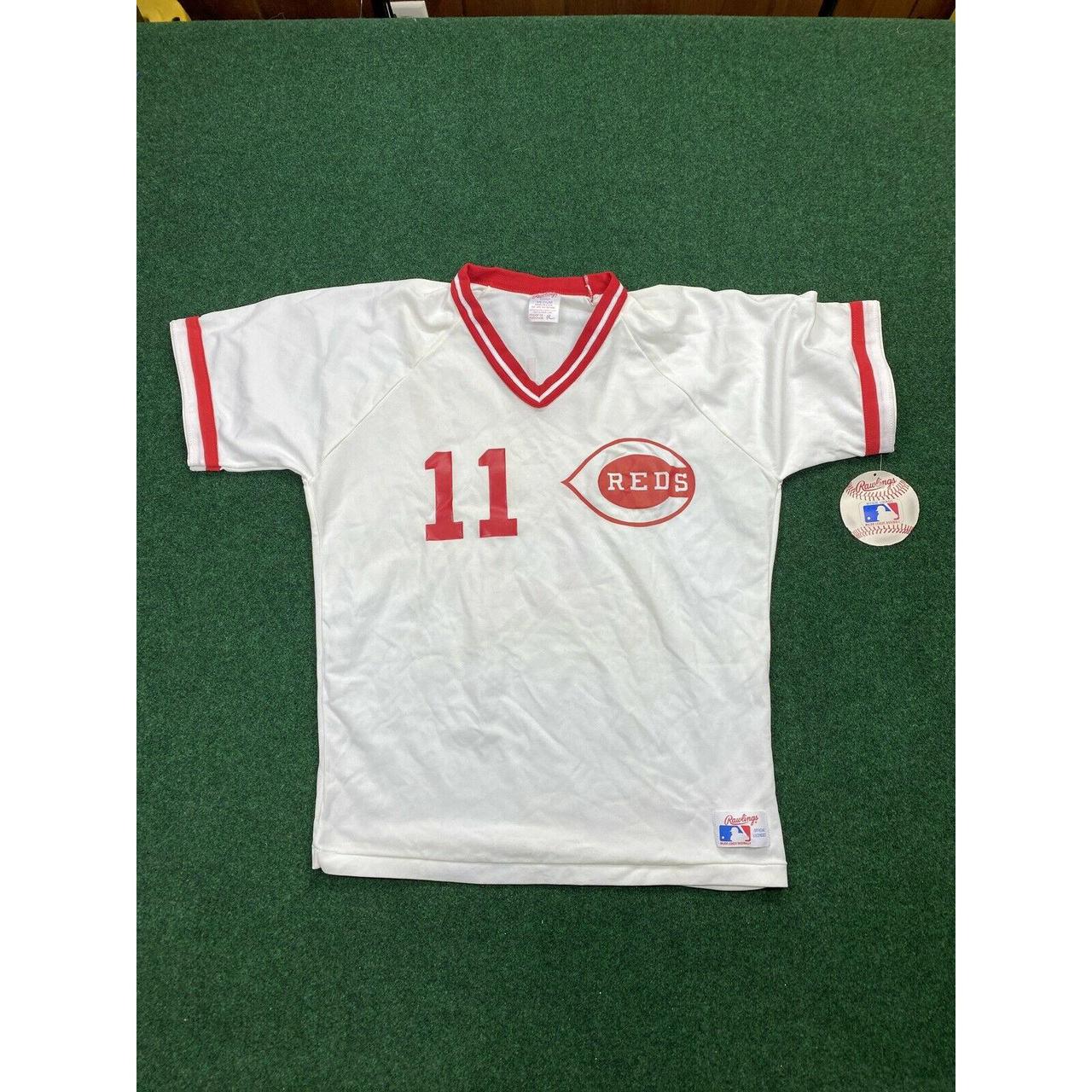 Vintage Cincinnati Reds Jersey Size Small but runs - Depop