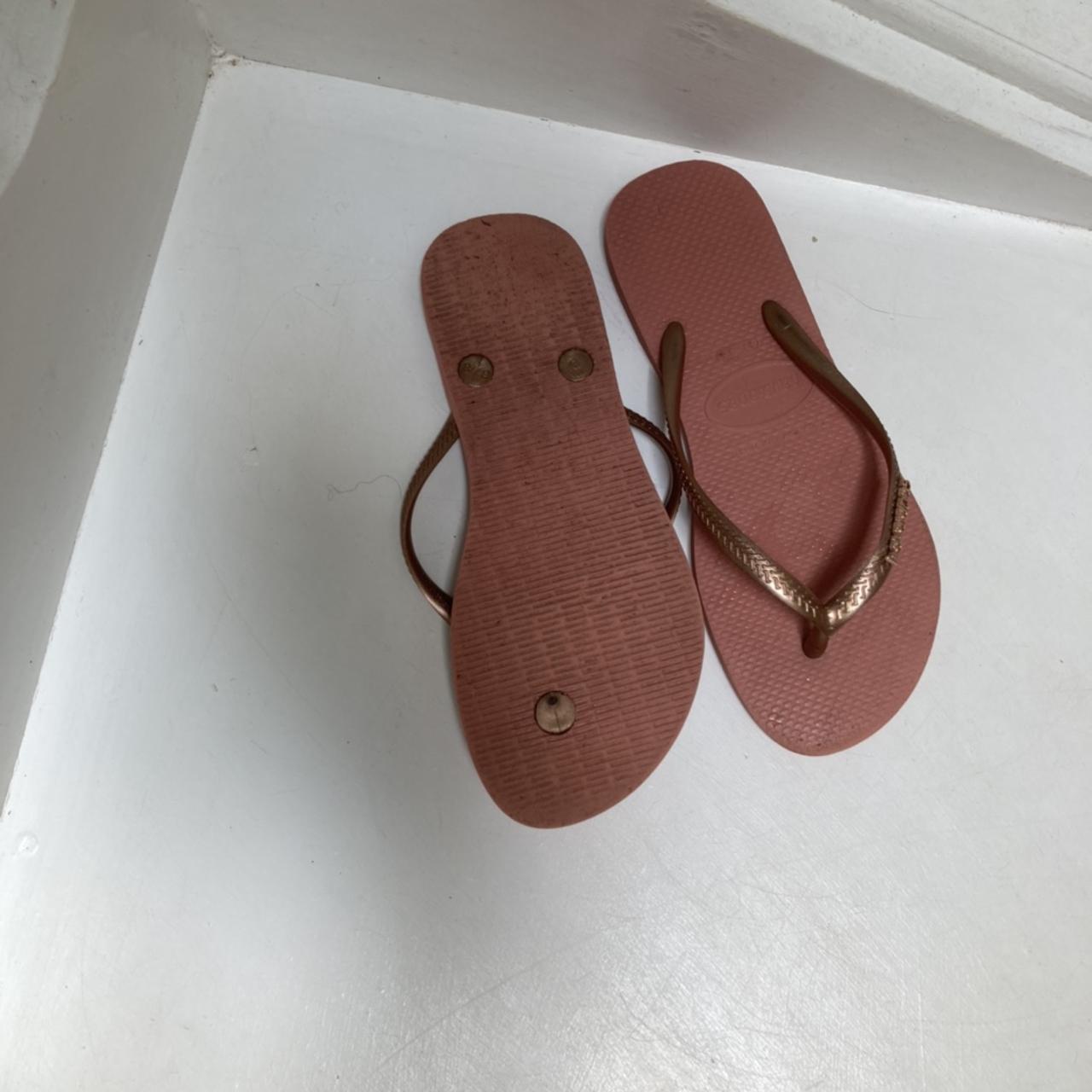Havaianas Women's Pink and Gold Sandals (4)