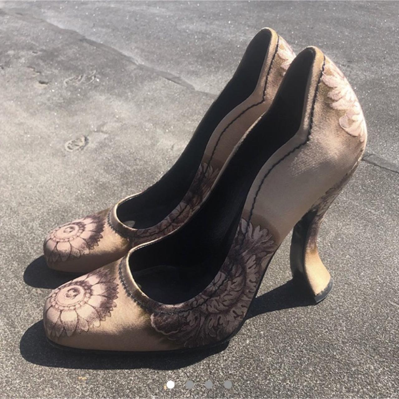 item listed by chiefchiefnyc