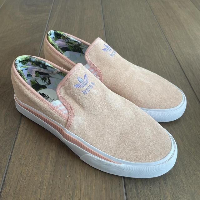 adidas nora slip on