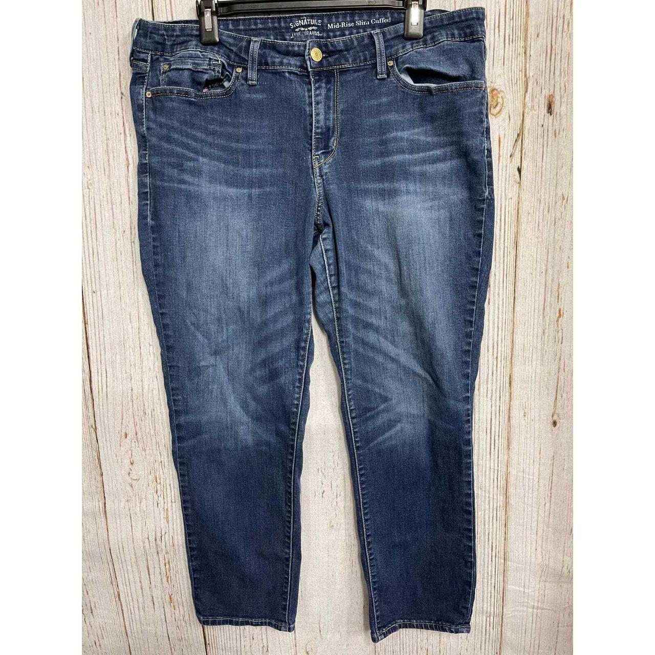 levi's mid rise slim cuffed