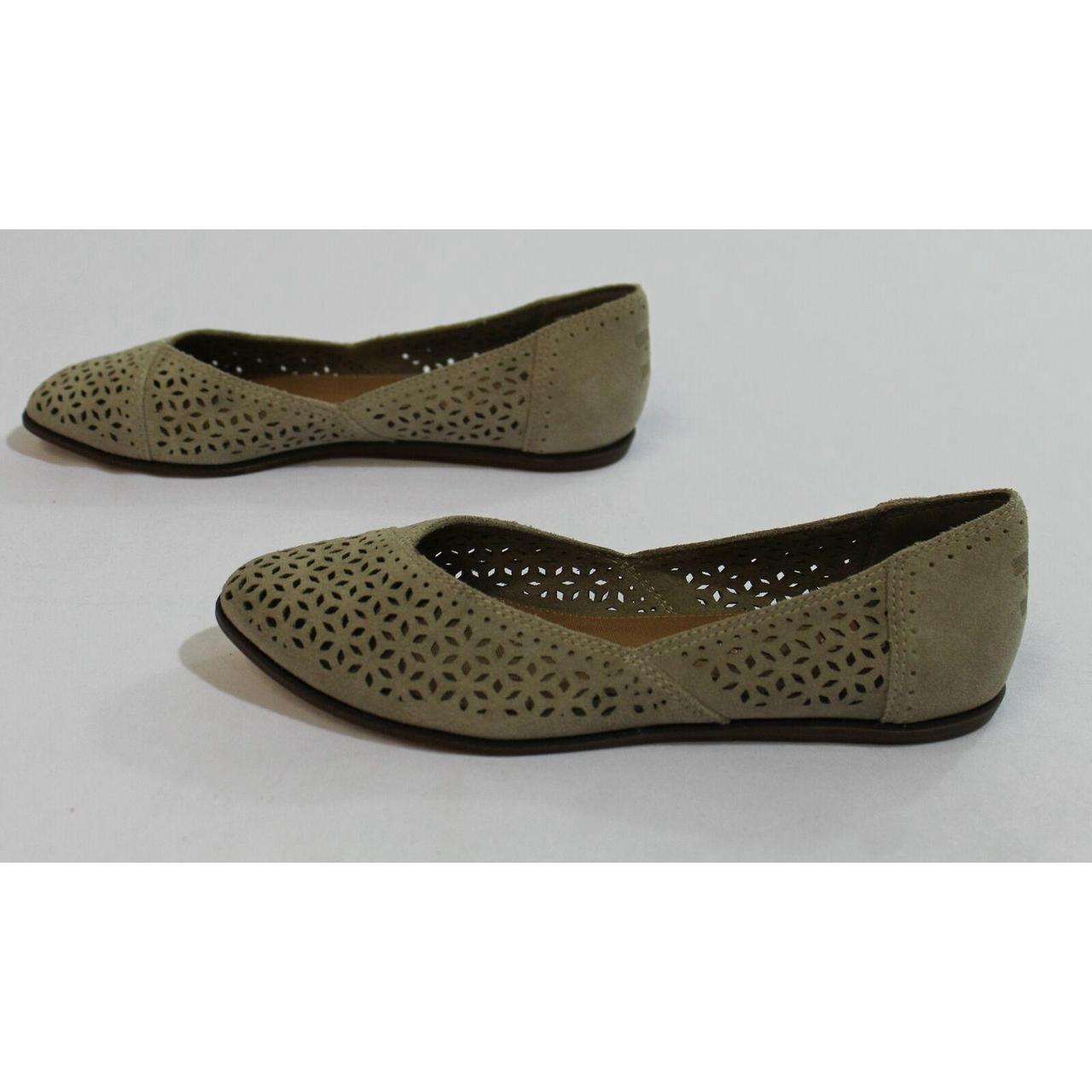 toms perforated flats