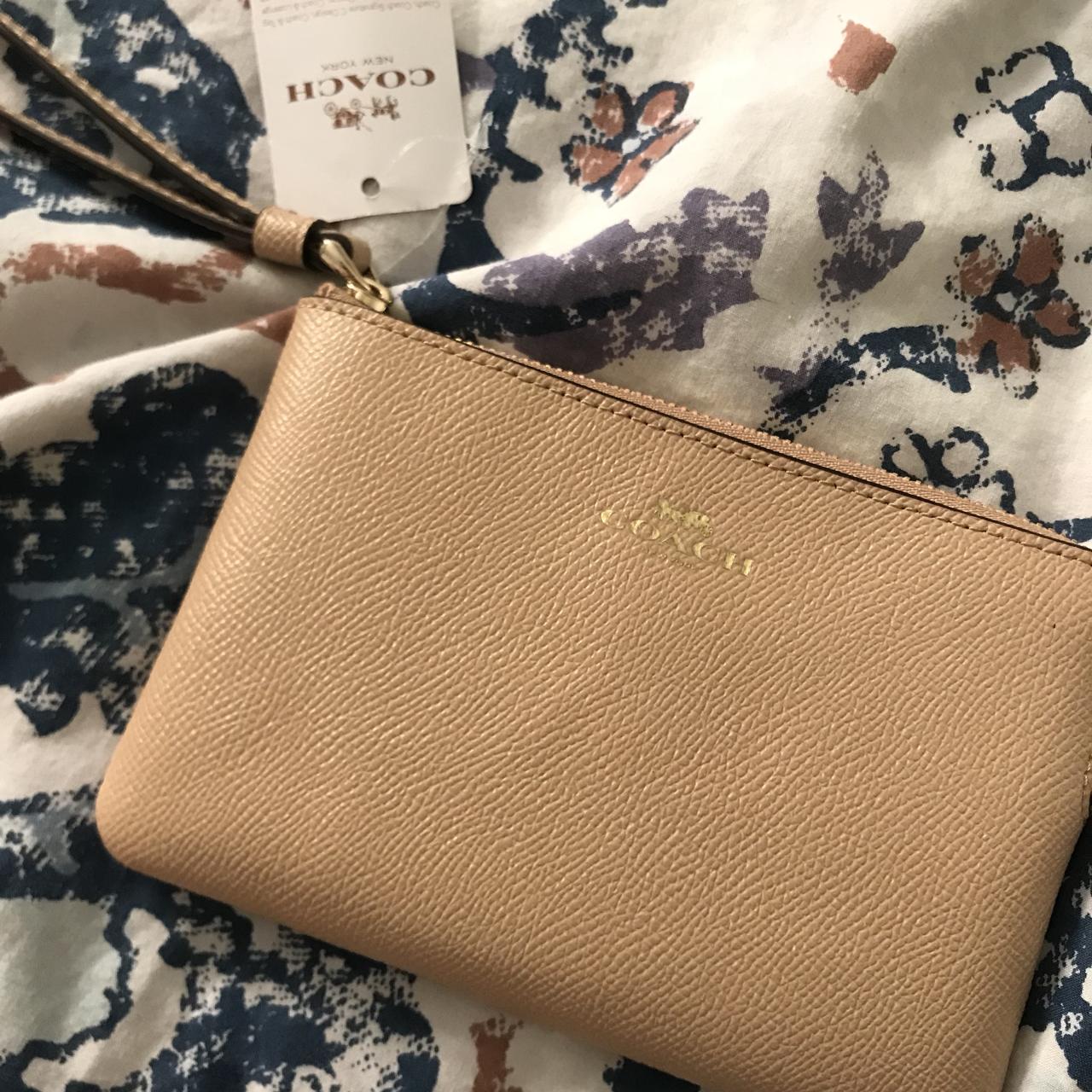 coach tan wristlet