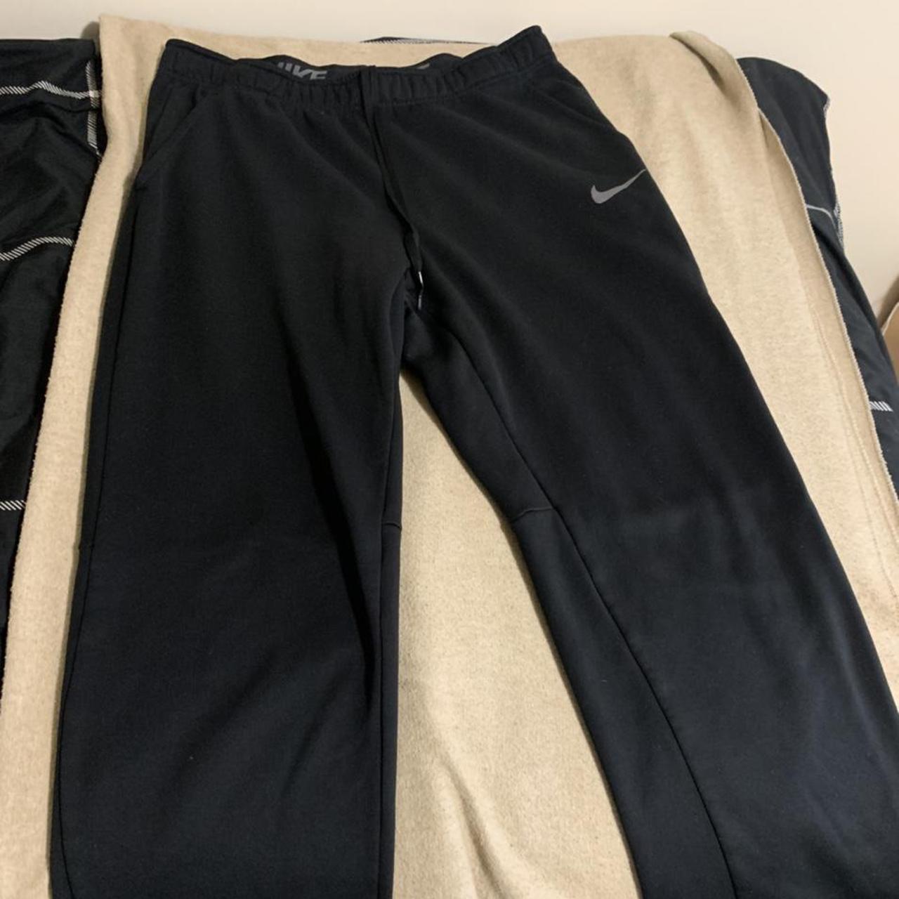 Buy nike night pants under 1000 in India @ Limeroad