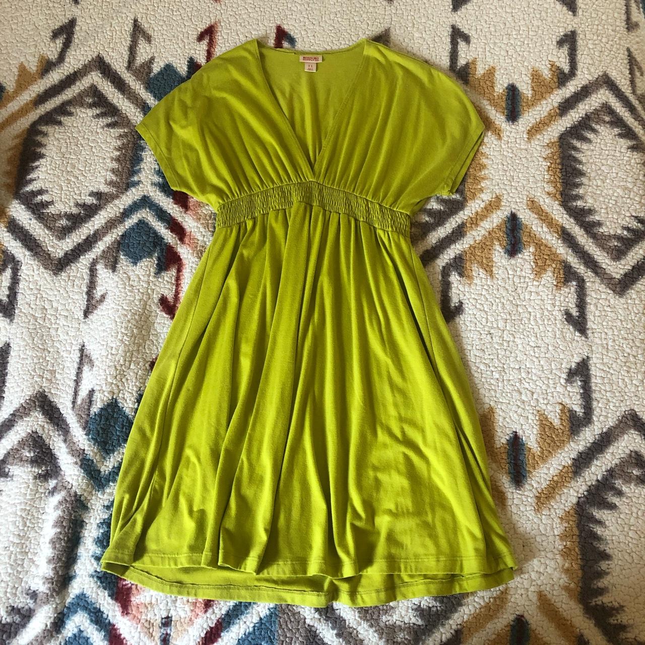 GREEN FLOWY DRESS size large good condition... Depop