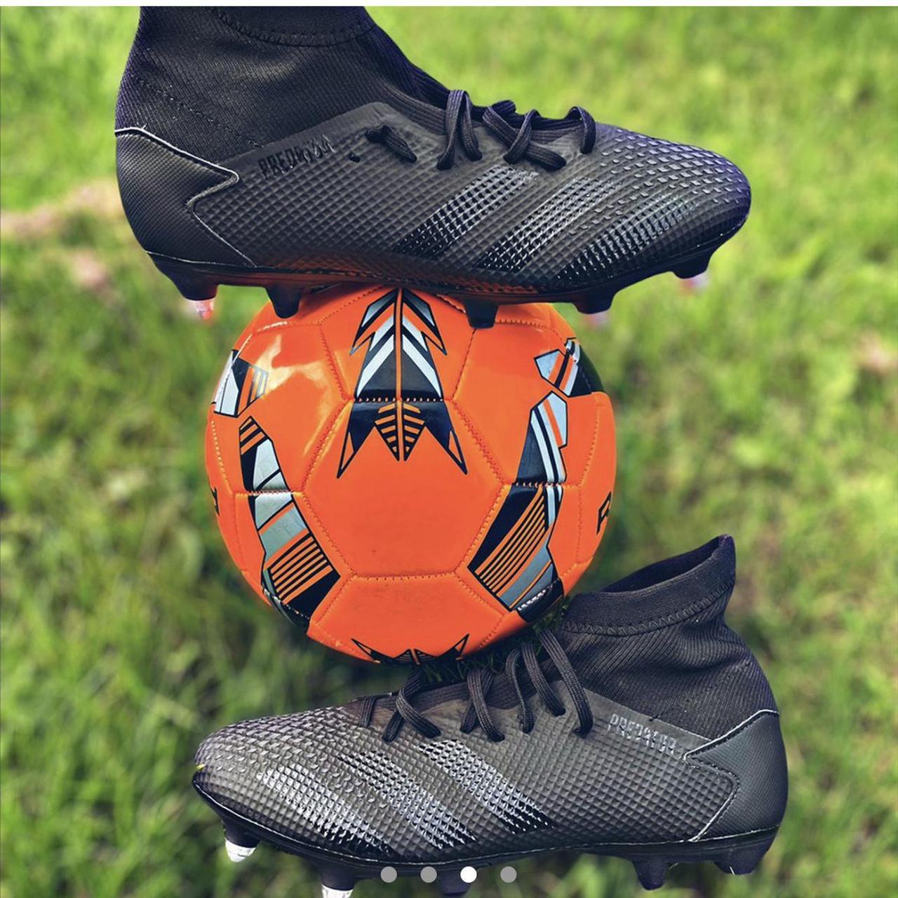 predator football boots no studs