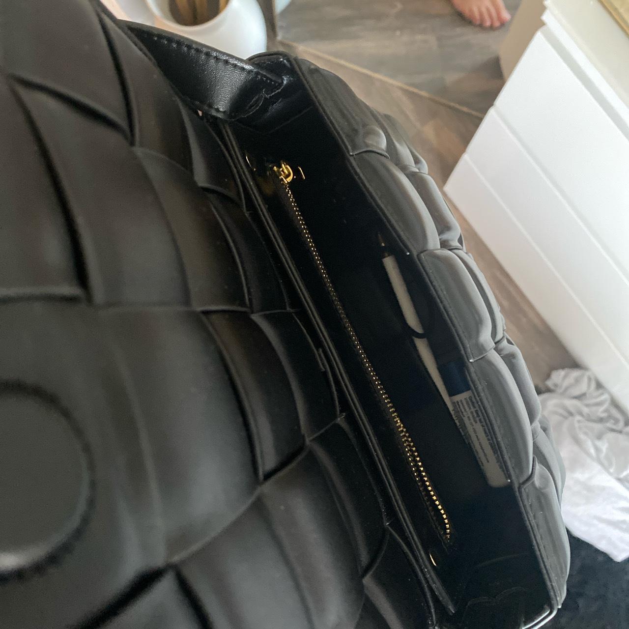 Bottega Women's Bag Depop