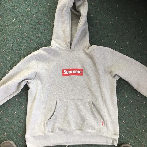 supreme hoodie depop