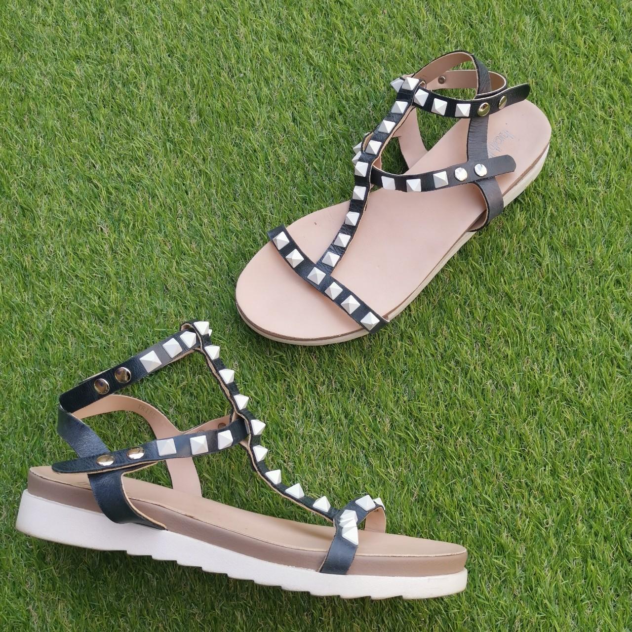 hobbs tan sandals