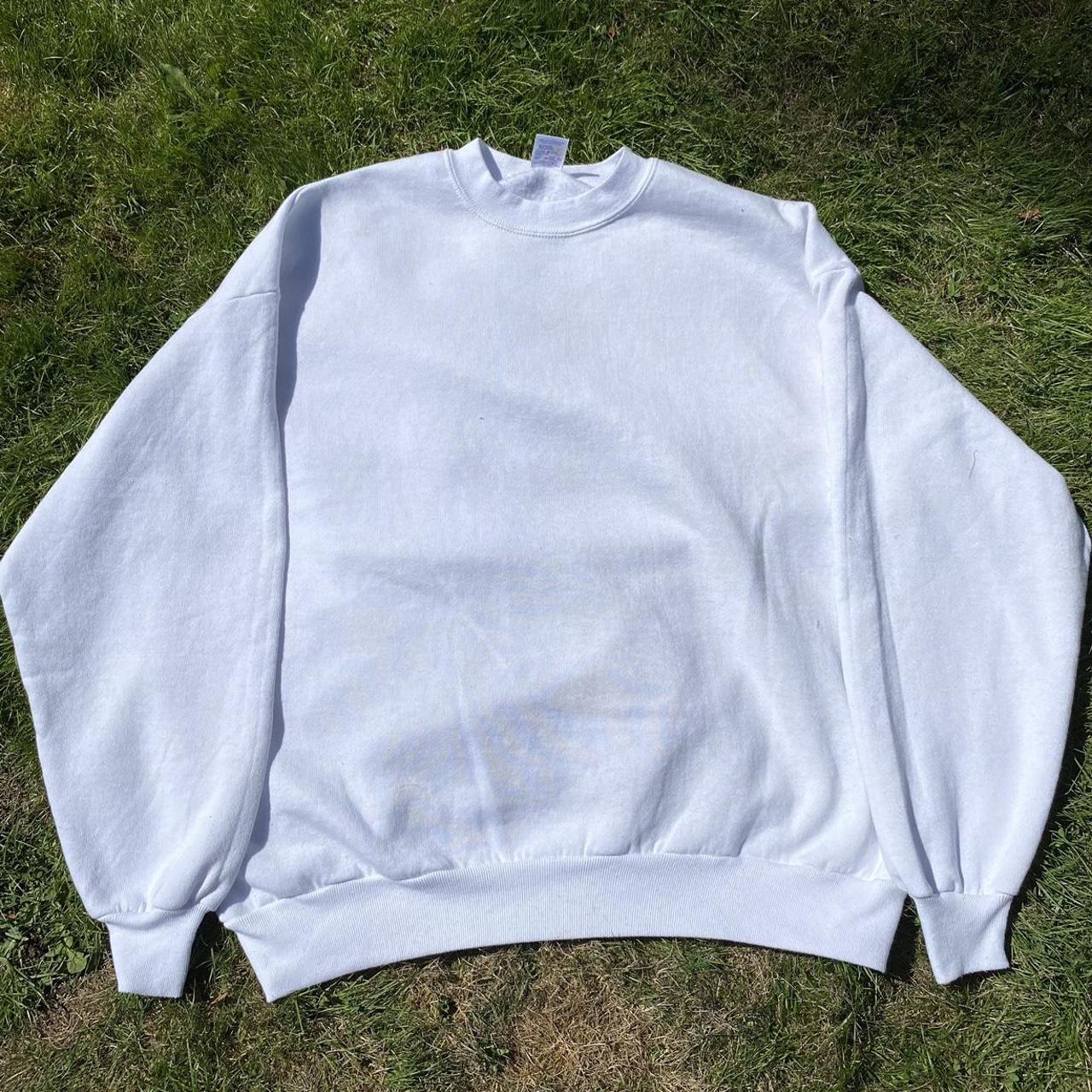 Product Image 1 - 90’s Vintage White Fleece Sweater