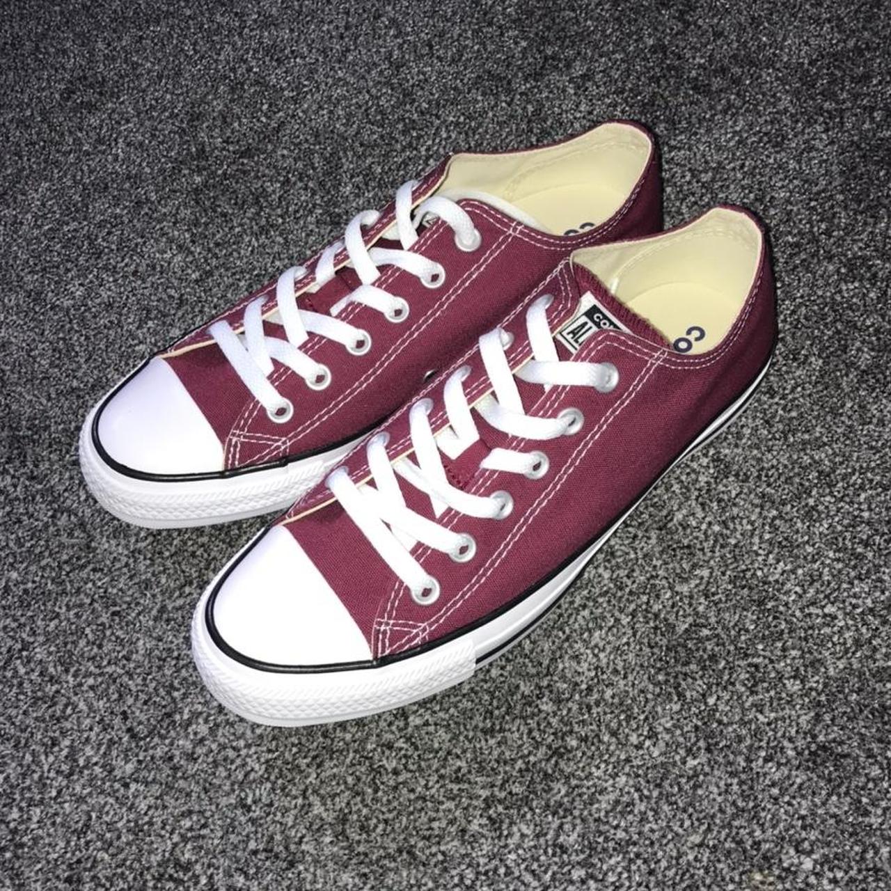 Converse Men's Burgundy and White Trainers | Depop