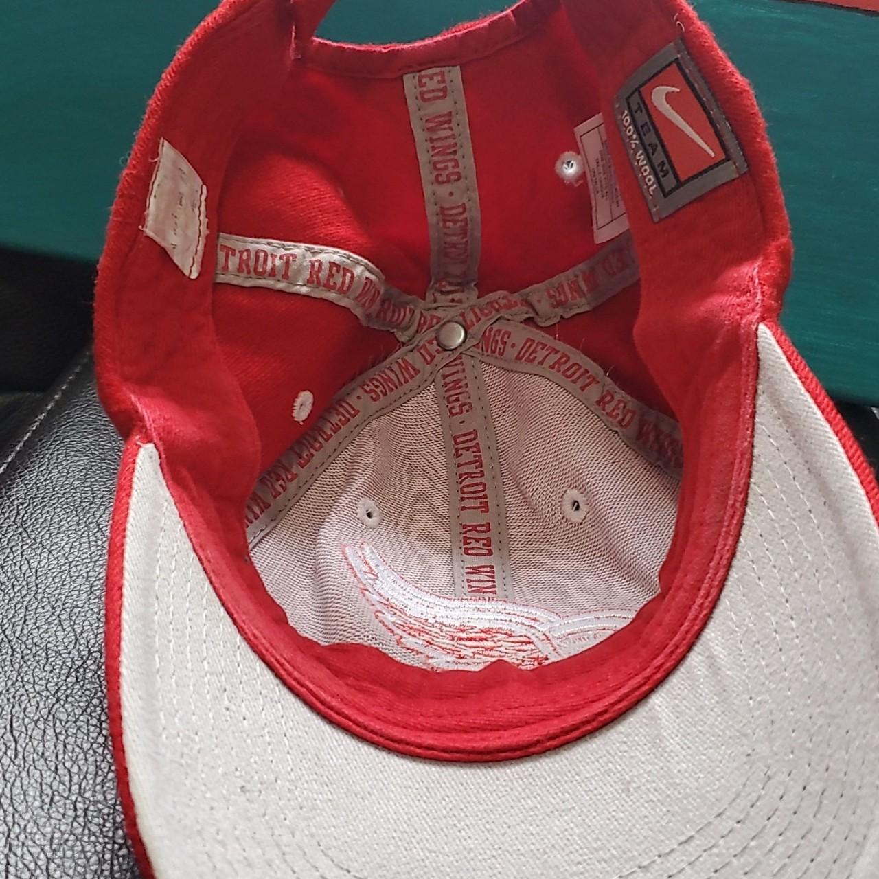 Product Image 3 - Red Nike Detroit Redwings velcro🏒🧢

Size: