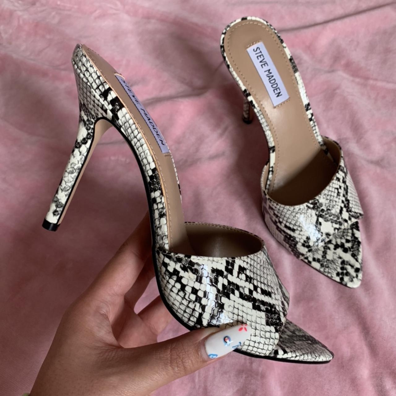 Steve Madden Snakeskin Glow In The Dark Heels Never Depop