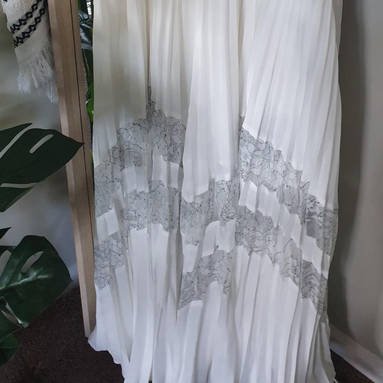 Amelia lace Self Portrait dress Sold out Size Depop