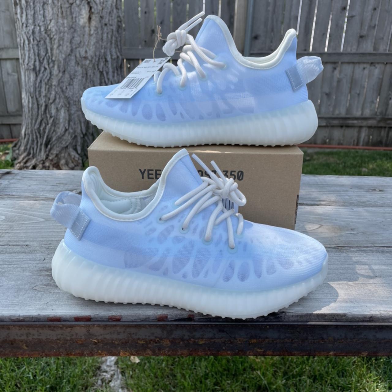 yeezy mono ice size 7
