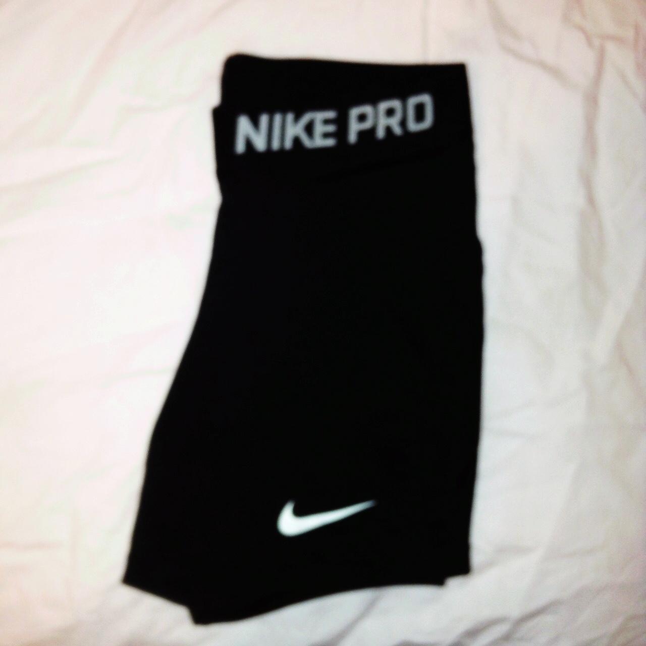 nike pros set