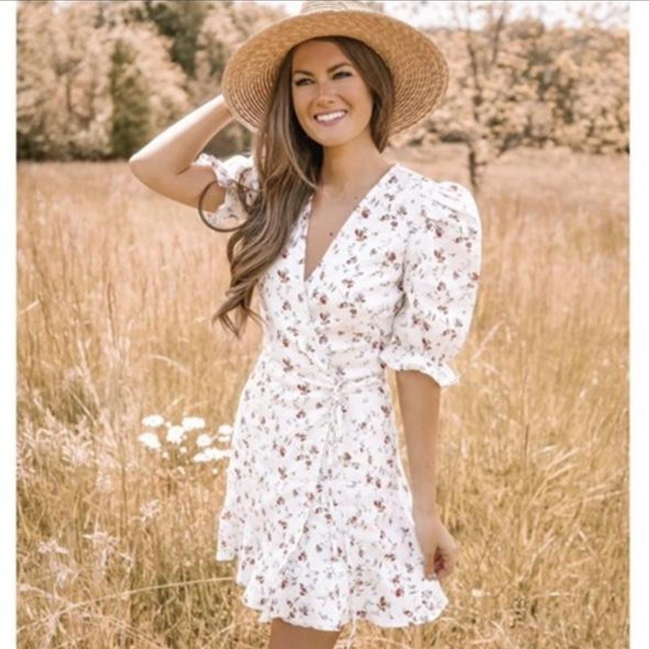 Reformation Carmelo Gabrielle Linen Floral Wrap Mini... | Depop