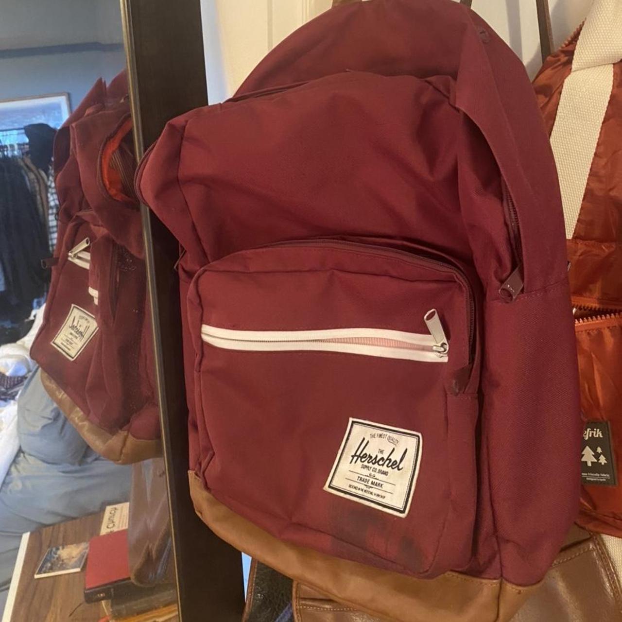 Maroon Herschel Backpack 🎒 overall it’s in great... Depop