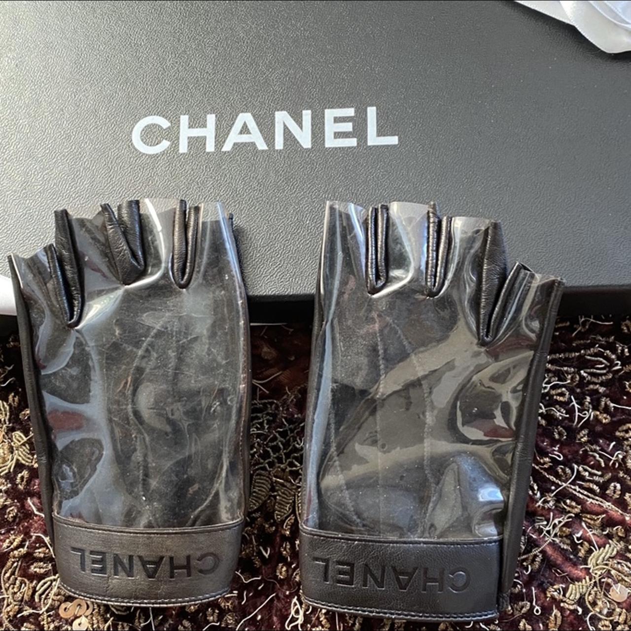 Chanel Metallic Silver Lambskin Fingerless Gloves