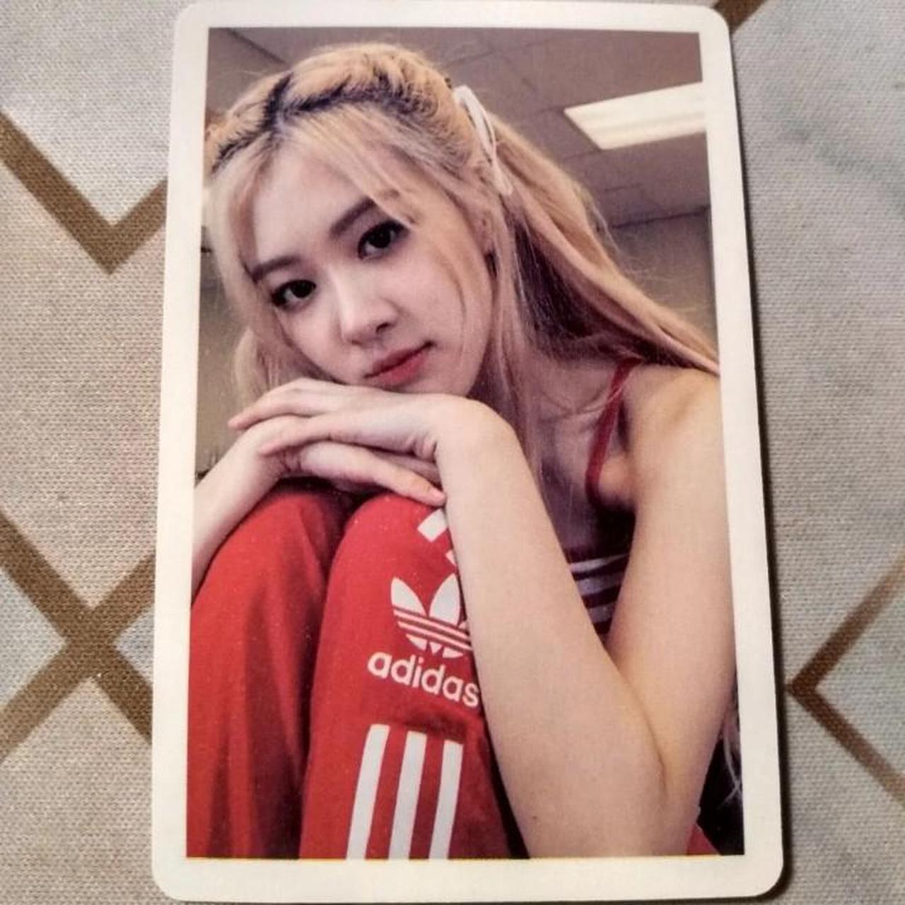 Blackpink rosé PC, Comes with a free random BTS...