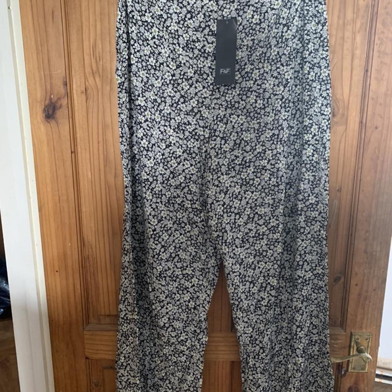 Women's White and Yellow Trousers | Depop