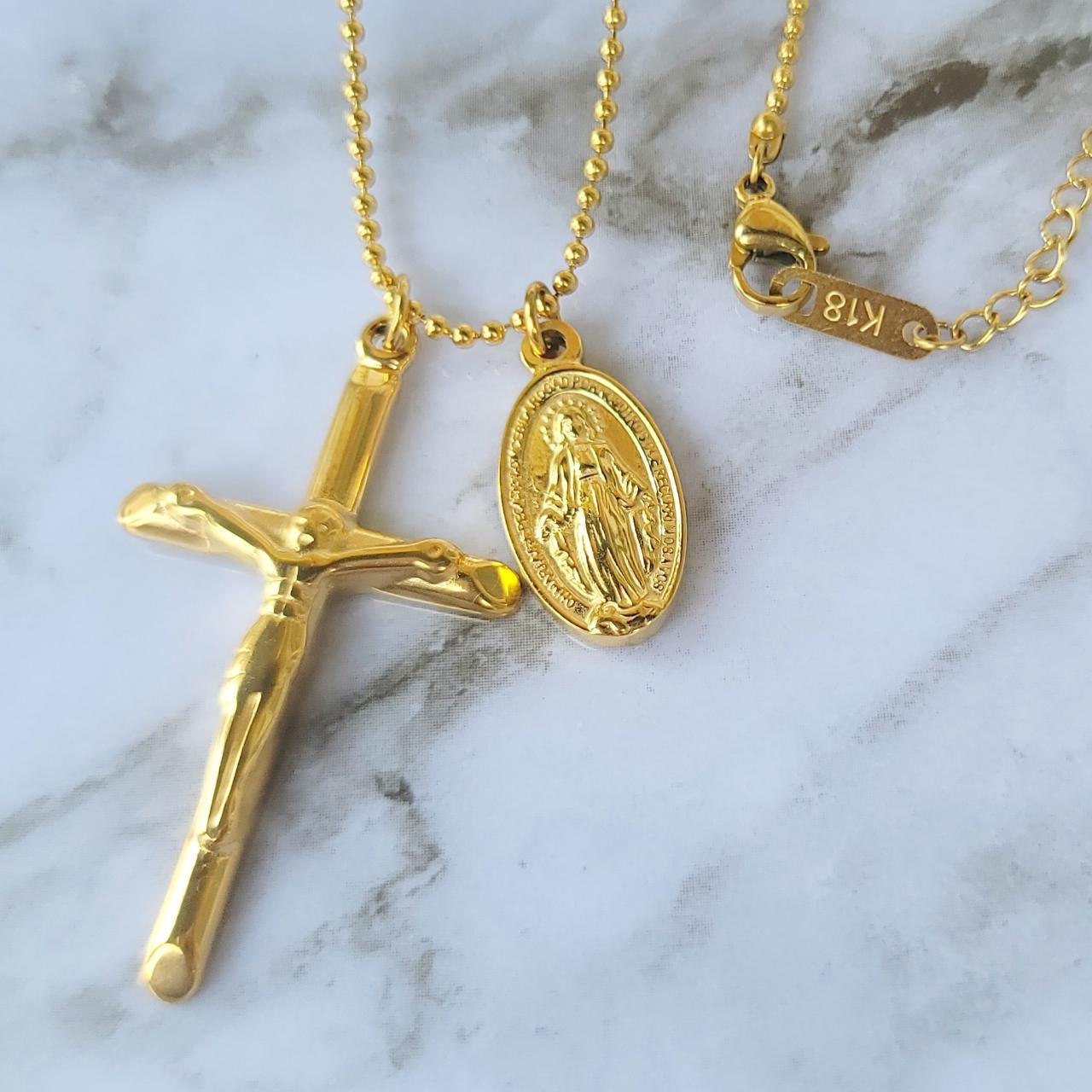 18k Gold Filled personalize cross jesus necklace... - Depop