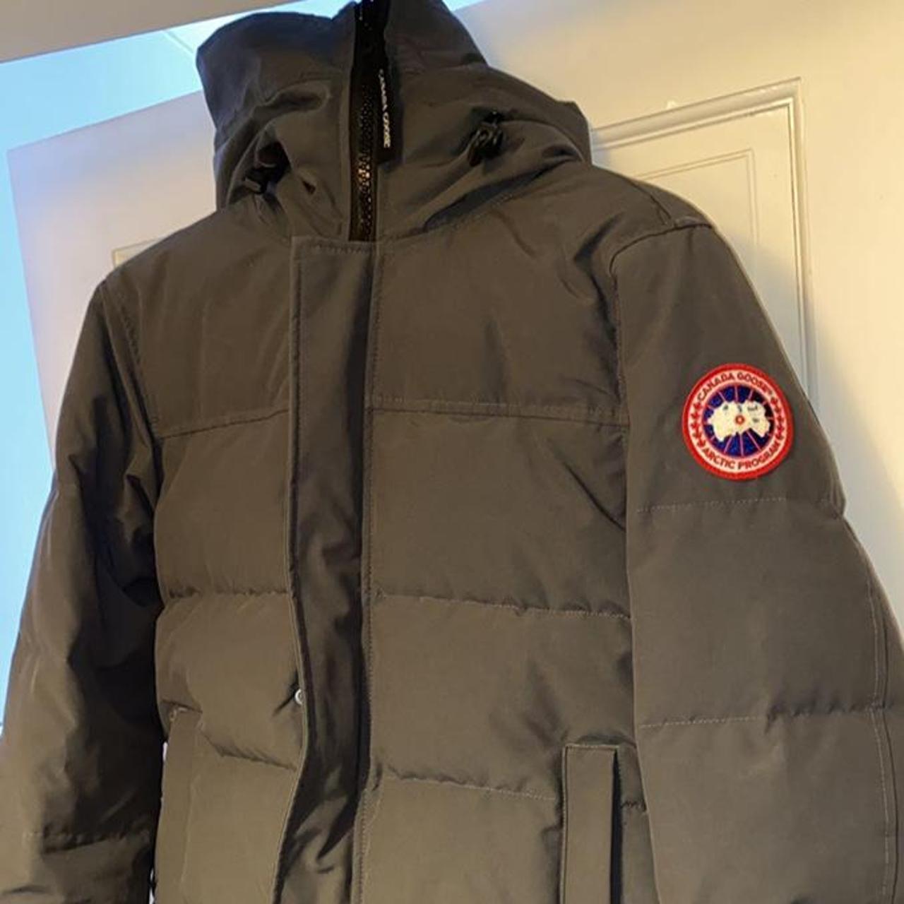 Mens Grey Canada Goose coat☑️ Perfect Condition Size... Depop