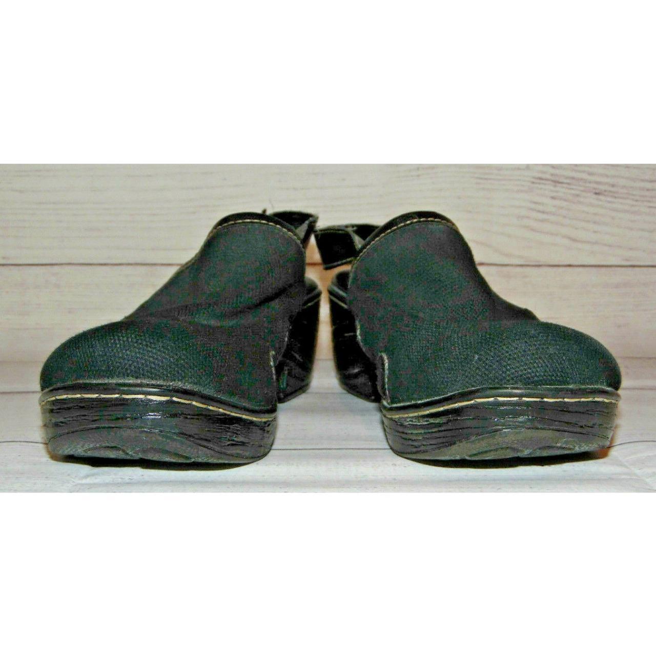 B.O.C. Women's Black Clogs | Depop