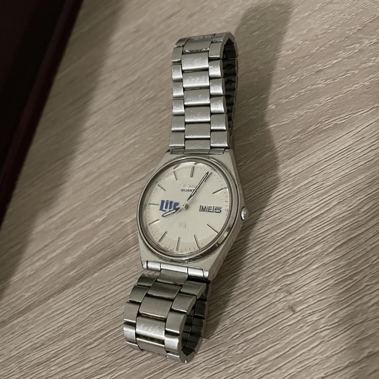Seiko Men's Silver and Blue Watch (4)