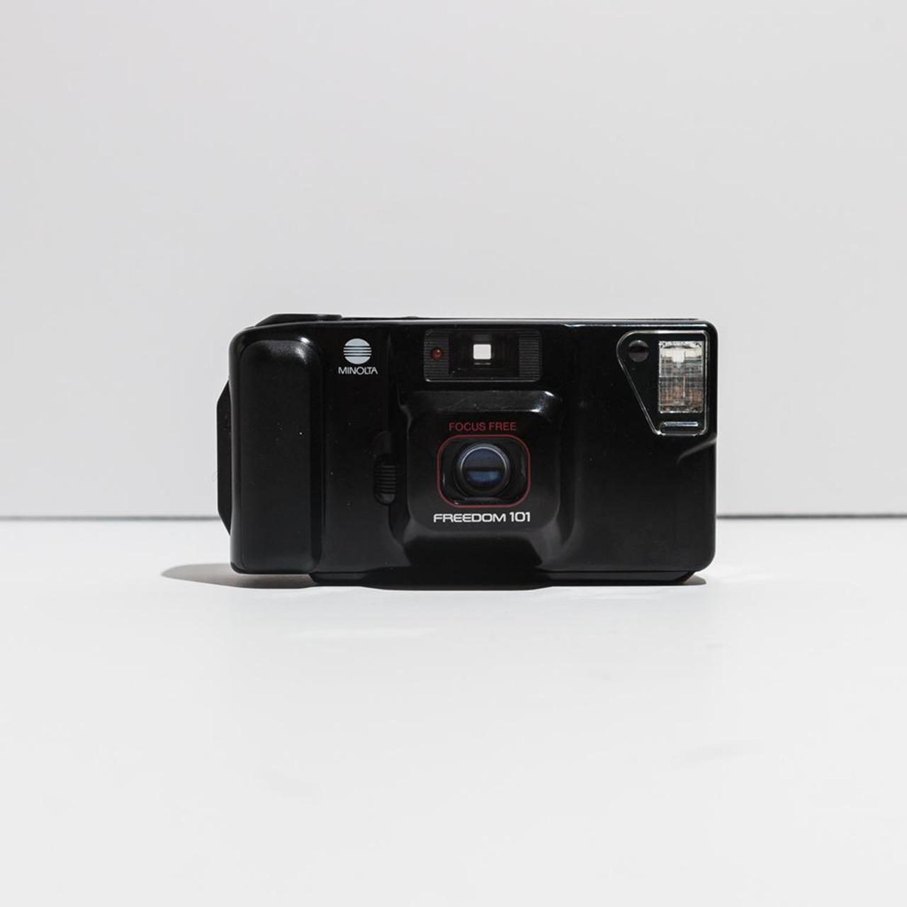 Minolta Freedom 35mm Film Camera •Built in... - Depop