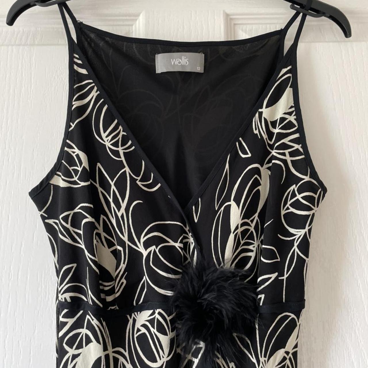 Wallis Sleeveless Maxi Dress This stylish, elegant... - Depop