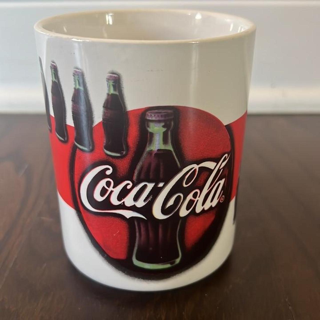 Coca-cola Cream And Red Dinnerware 