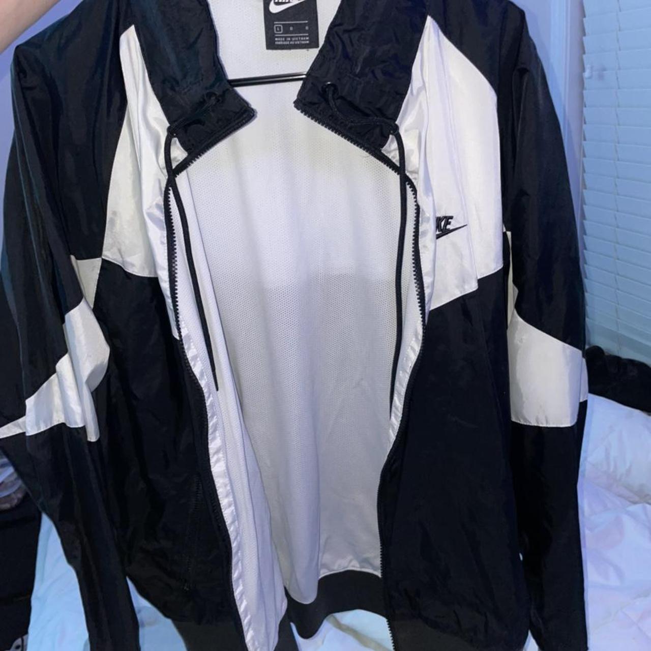 size 3xl nike men's windbreakers