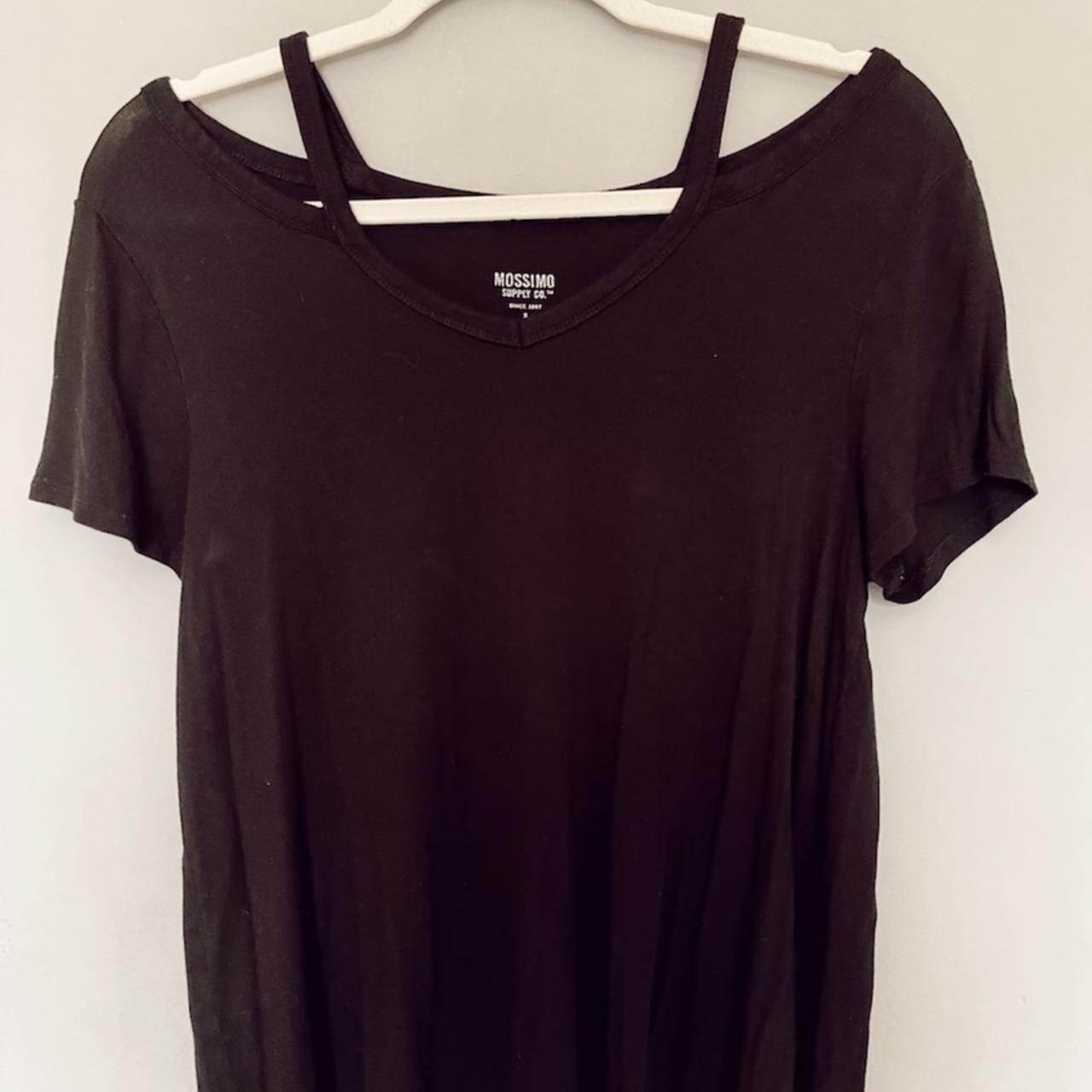 Mossimo Women's Tshirt Depop