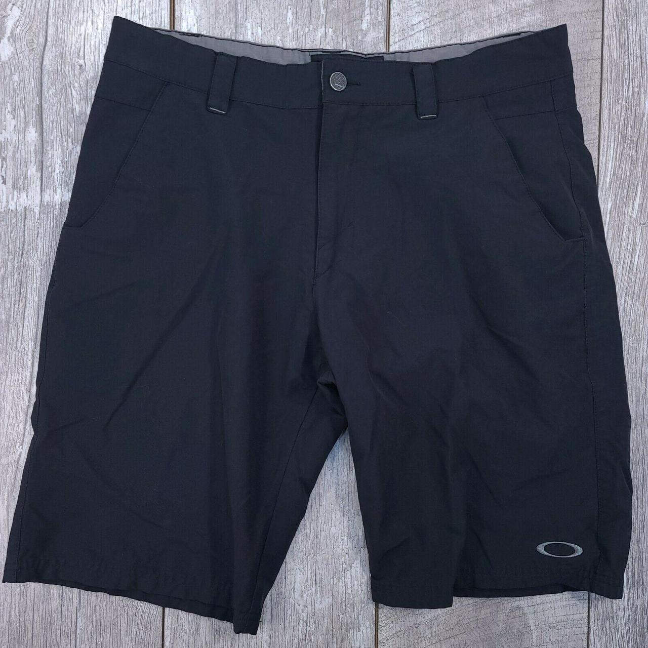 oakley golf shorts mens