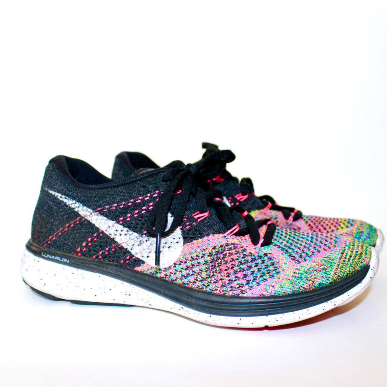 nike flyknit lunar pink