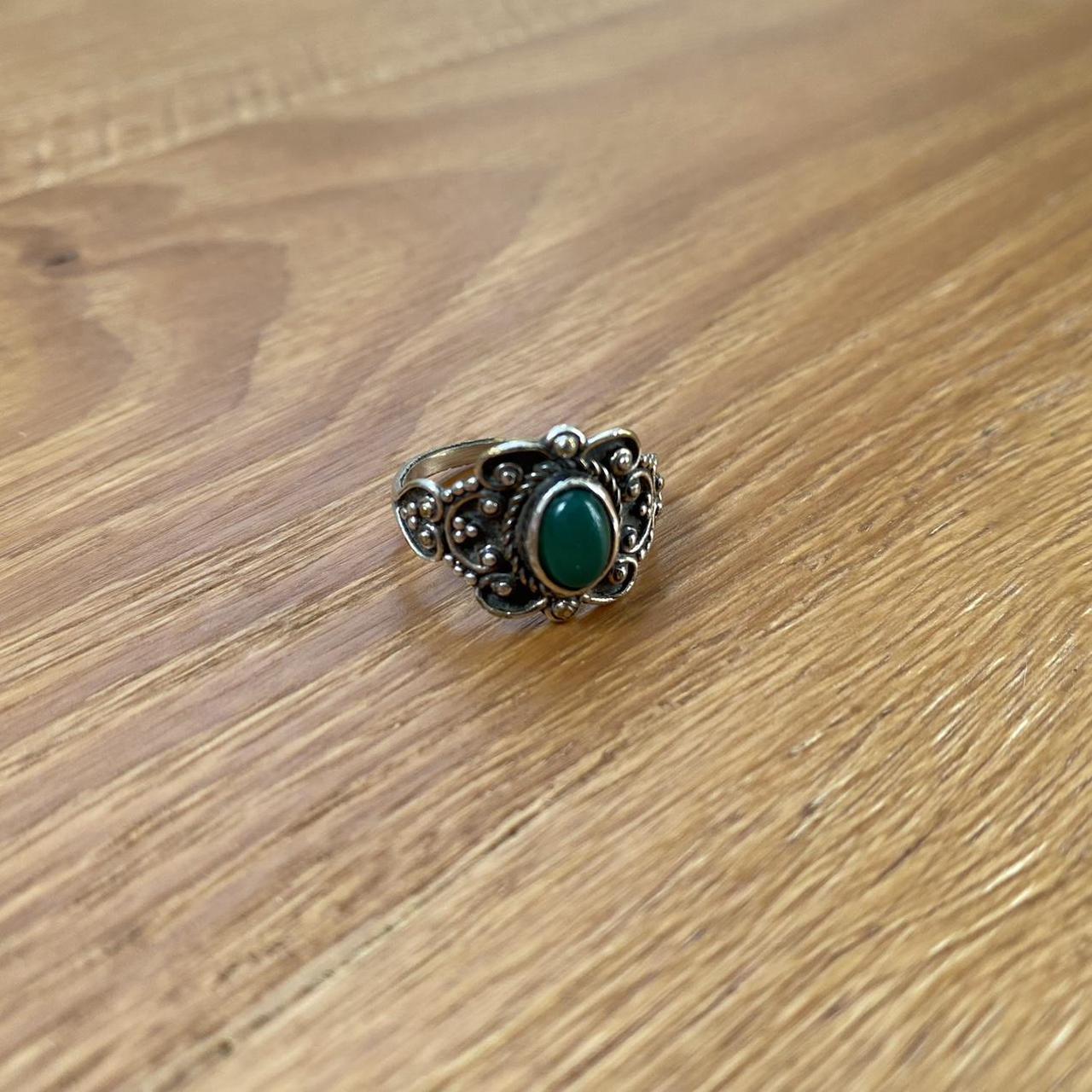 Product Image 2 - Ornamented silver ring with emerald
