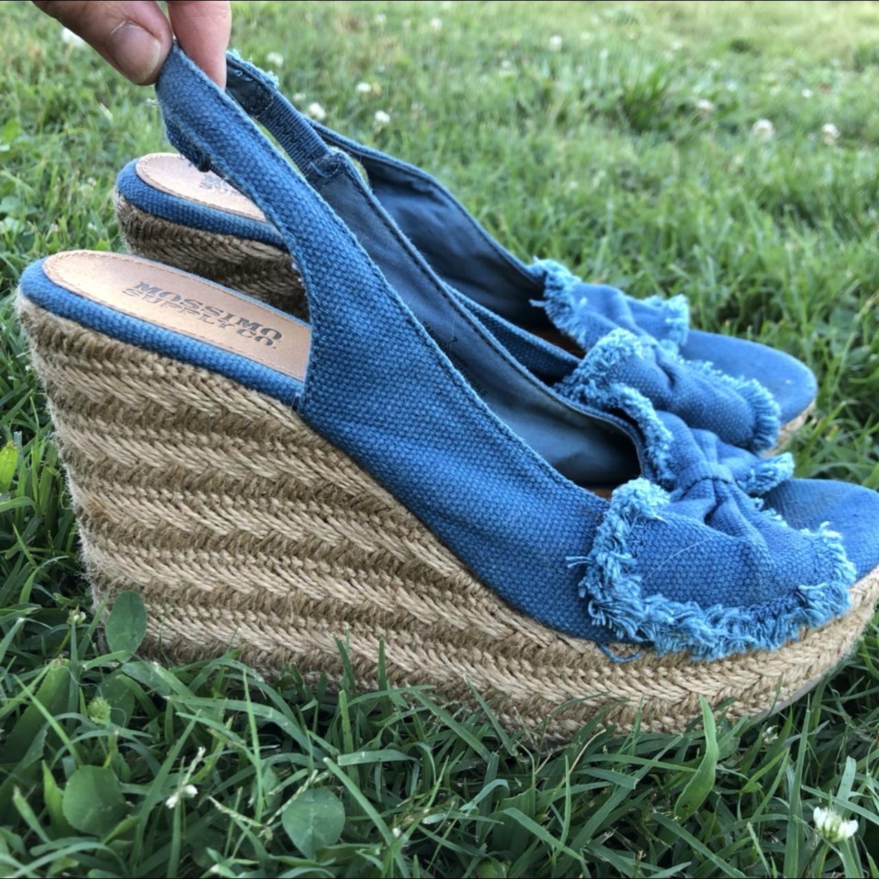 Mossimo Women's Blue and Tan | Depop