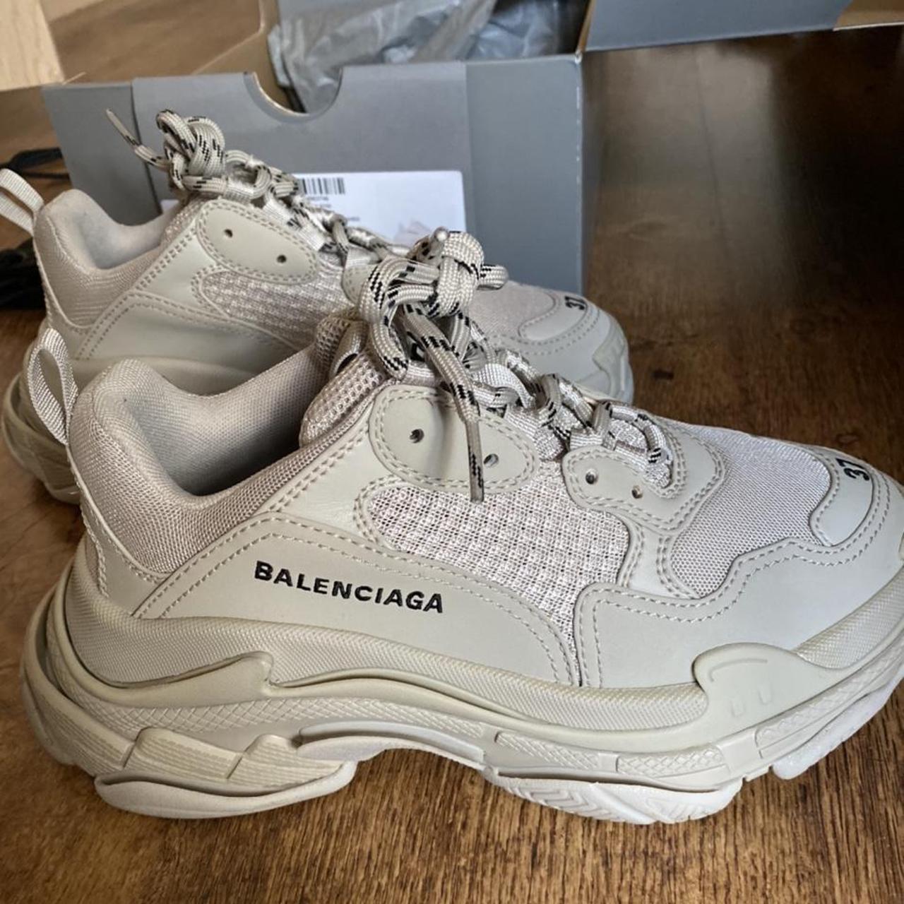 35 balenciaga