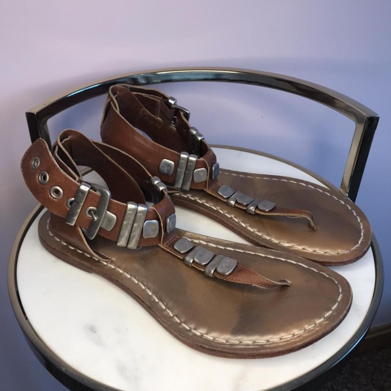 bernardo jelly sandals