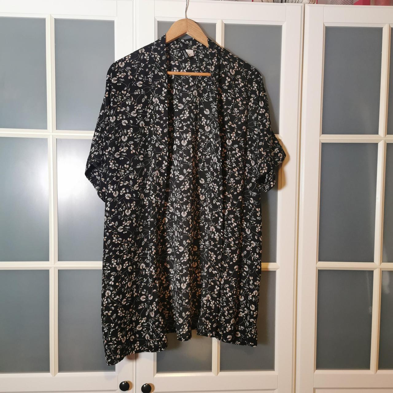 H&M Oversized Kimono / Small Long and oversized... - Depop