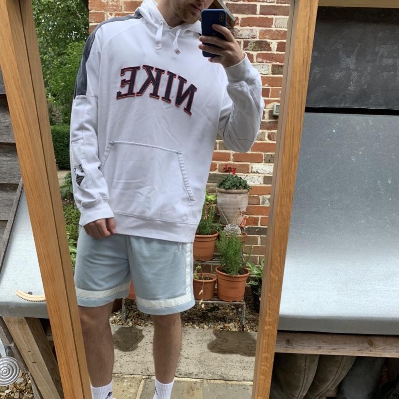 white nike vintage hoodie