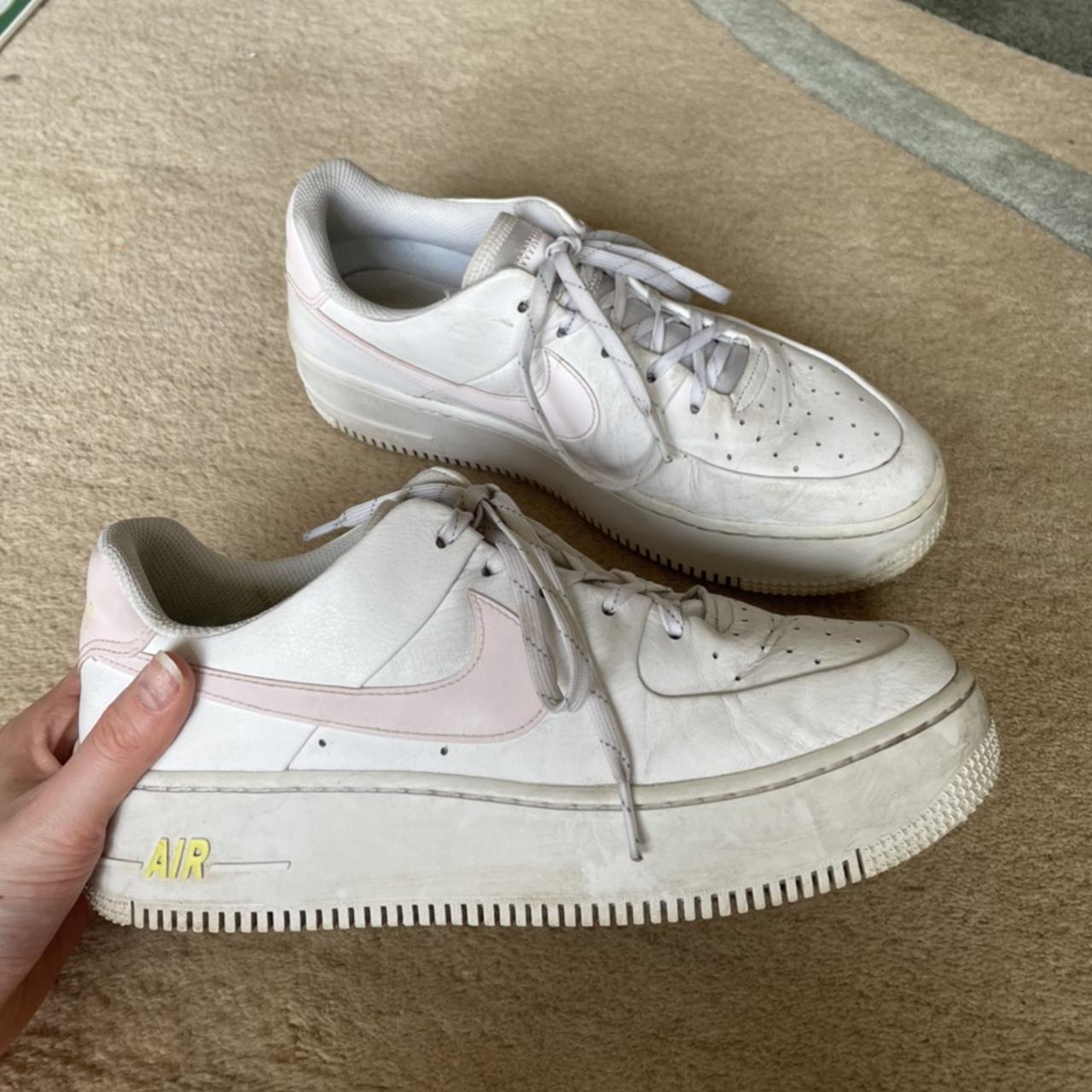 nike pale pink air force 1 sage low trainers