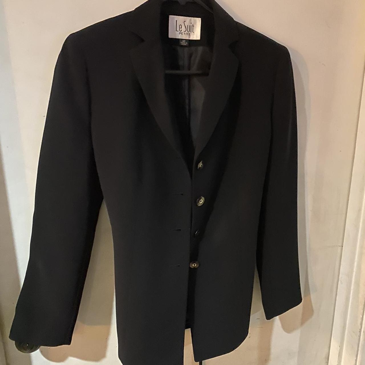 Black Le Suit Blazer Petite fit with a tie in back.... - Depop