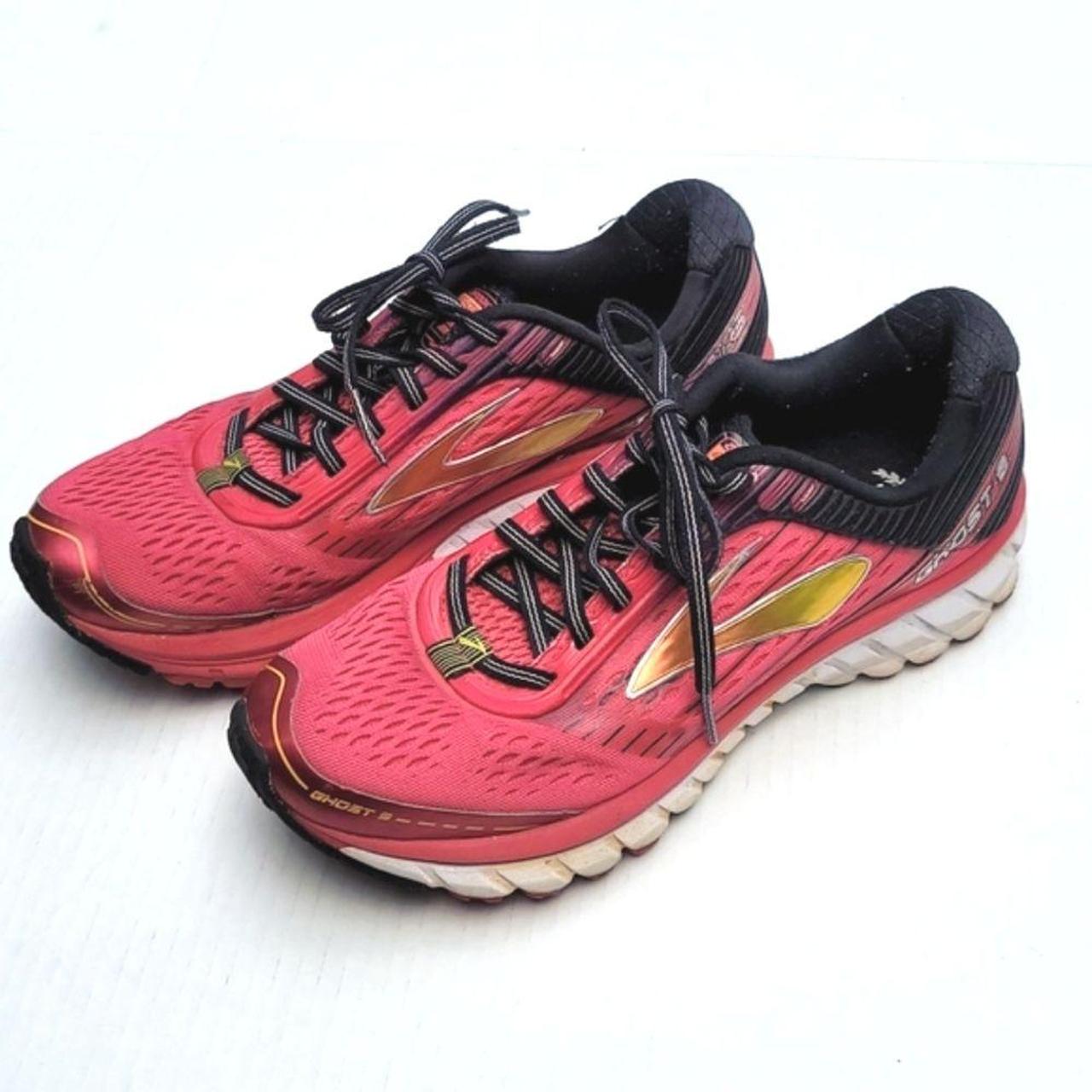brooks ghost hot pink