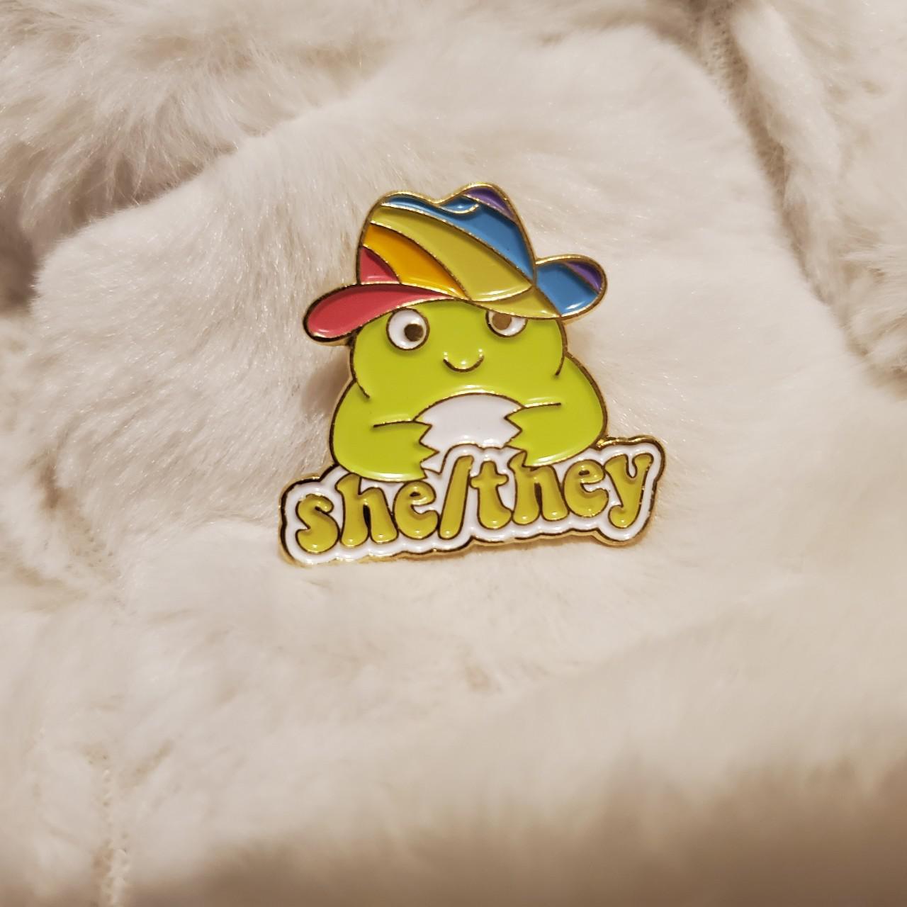 Product Image 1 - She/they frog pronoun pin!

#she #they